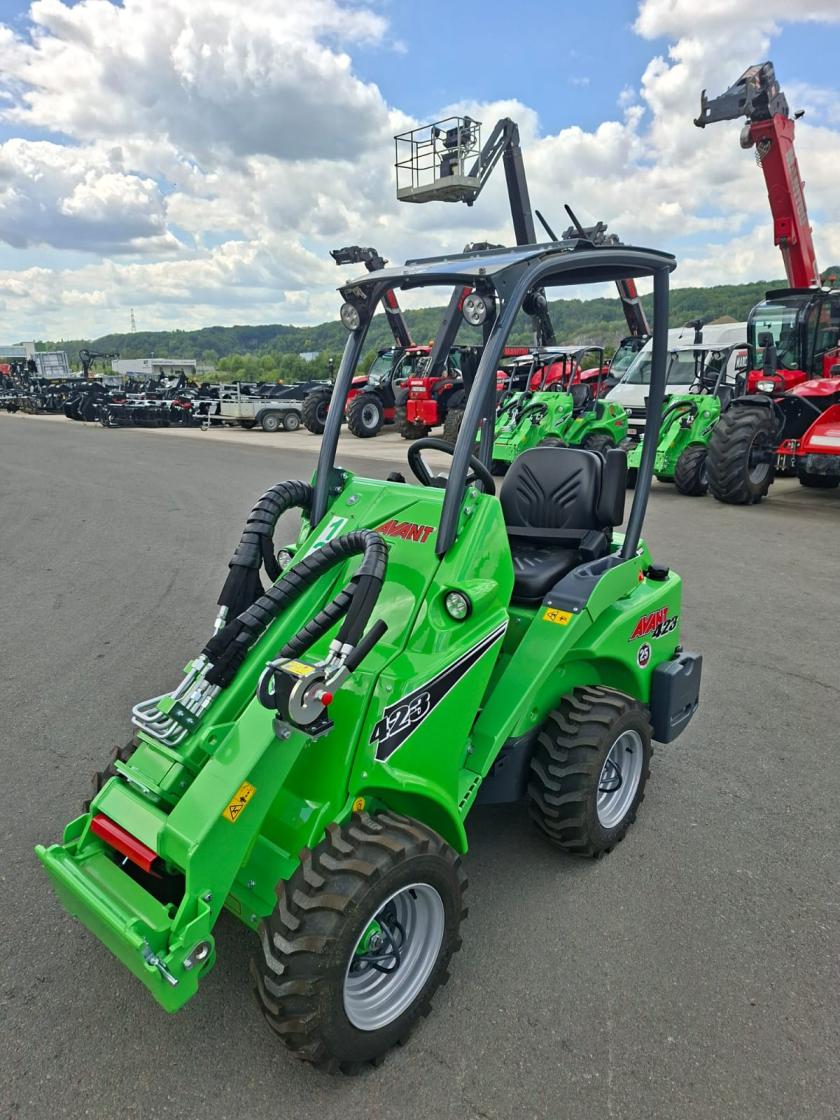 Chargeur articulé Avant 423 TDL - 12243