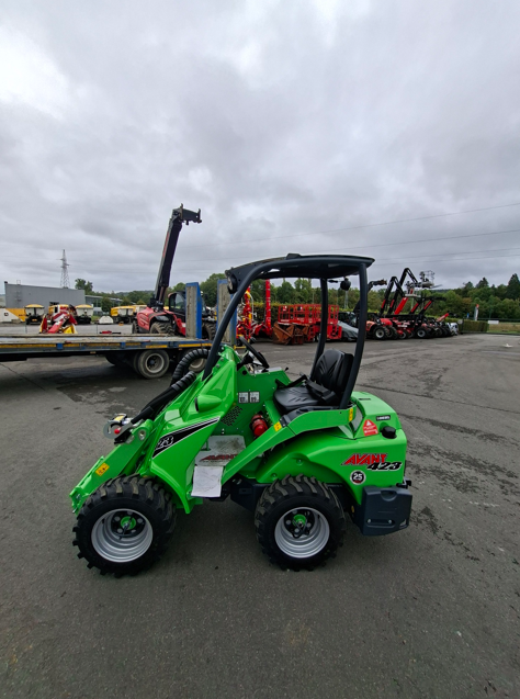 Chargeur articulé Avant 423 TDL - 12250