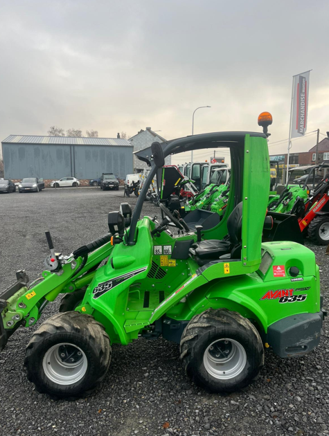 Chargeur articulé Avant 635i TDL - 10119