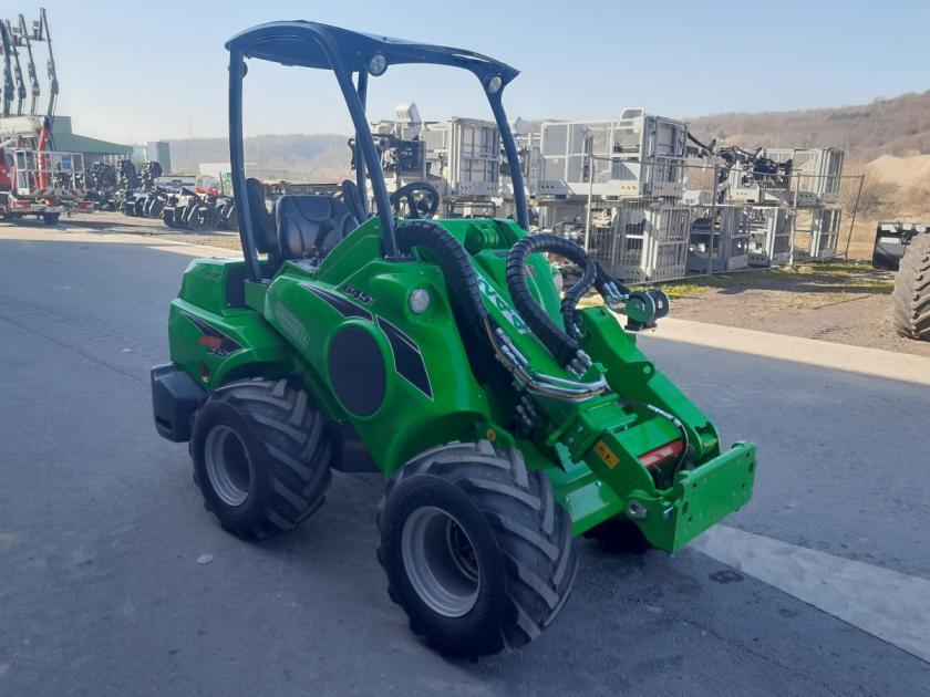 Chargeur articulé Avant 645i TDL - 10244