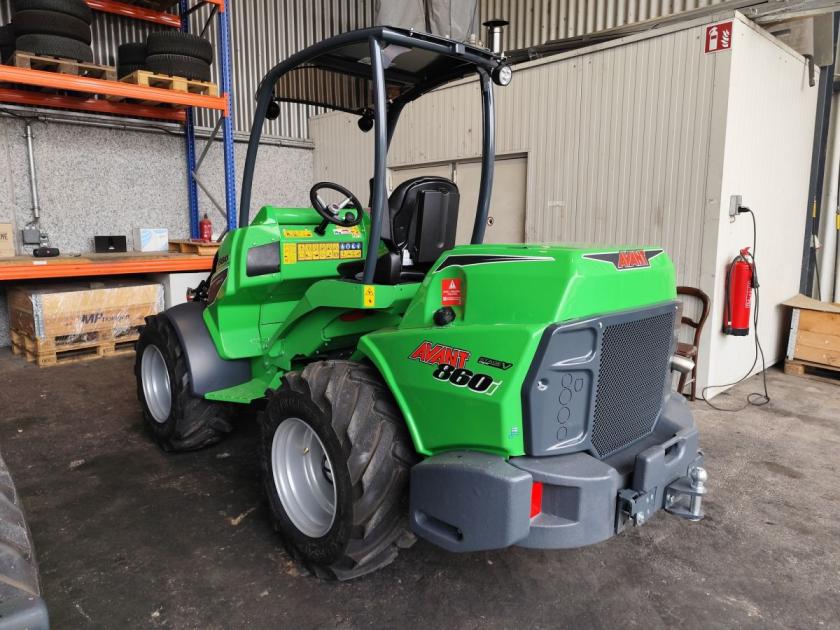 Photo de Chargeur articulé Avant 860i - 10996