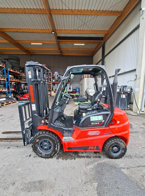 Photo de Chariot élévateur Manitou MI 25 D - 9563
