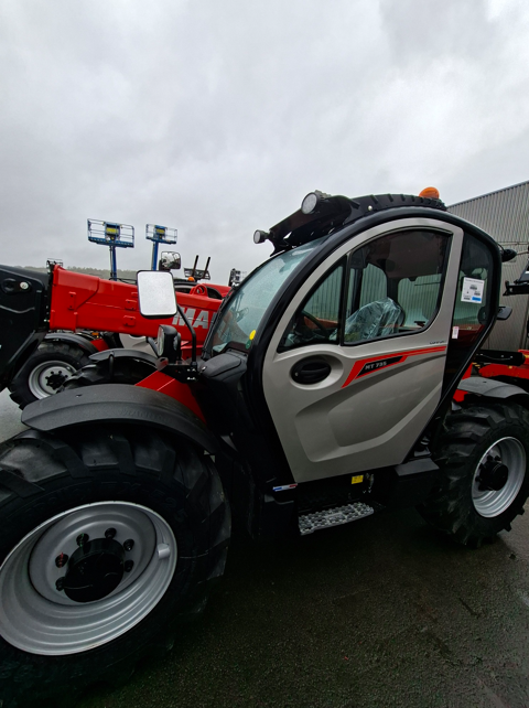 Chariot télescopique Manitou MT 735 - 12365